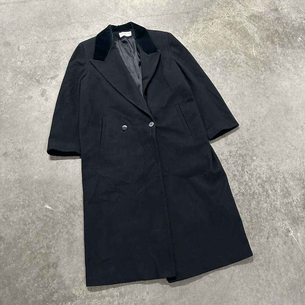 Preston & York Black Lambswool Coat with Velvet Collar